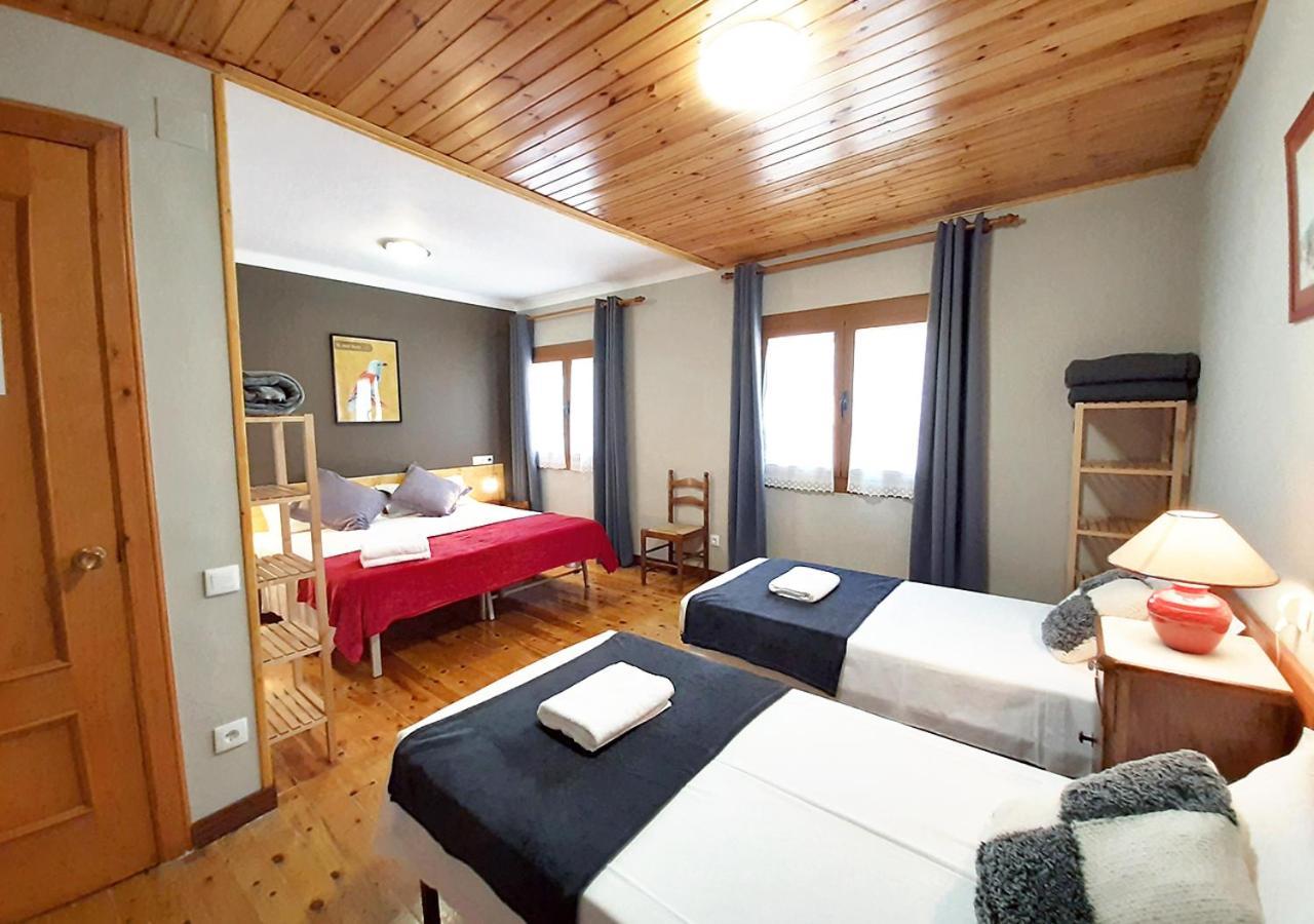 Fonda Prat Guest house *